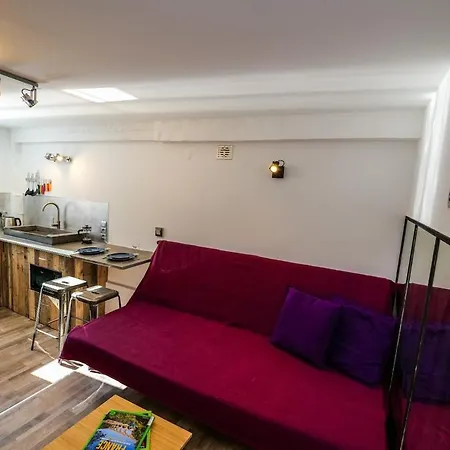 Апартаменты Mini-loft Les Pieds Dans L'eau *